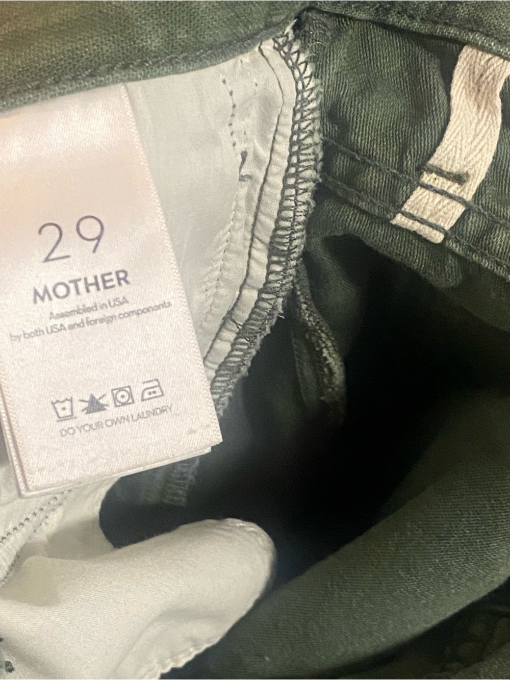 MOTHER The Full Pipe Skimp Jeans in Roger That - Picture 10 of 10